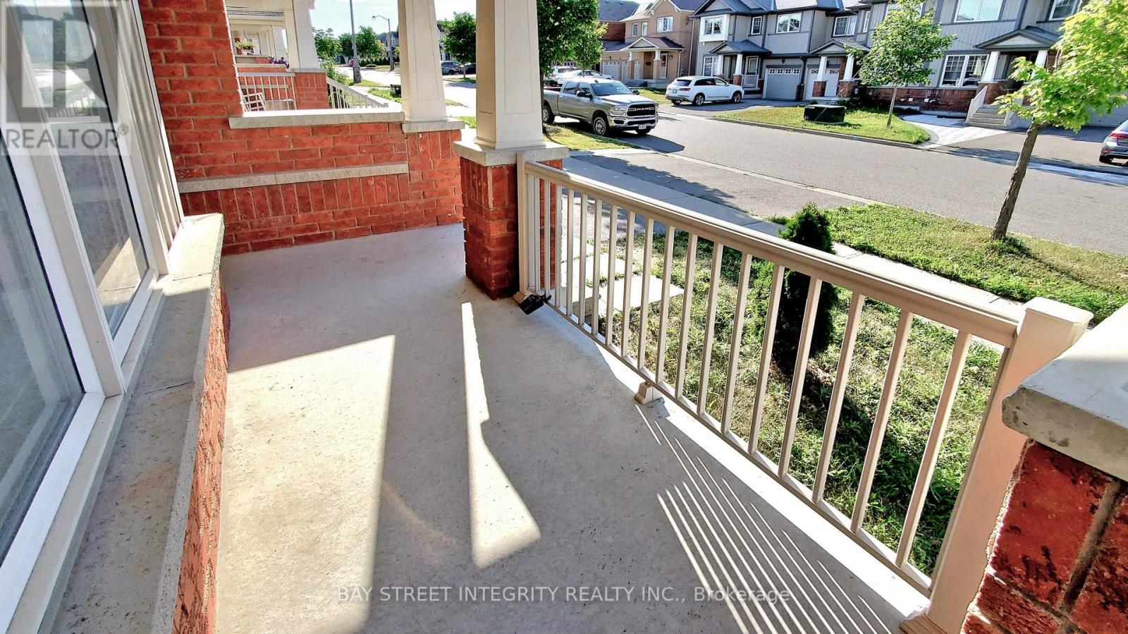 67 Sequin Drive, Richmond Hill, Ontario  L4E 0M4 - Photo 4 - N12504014