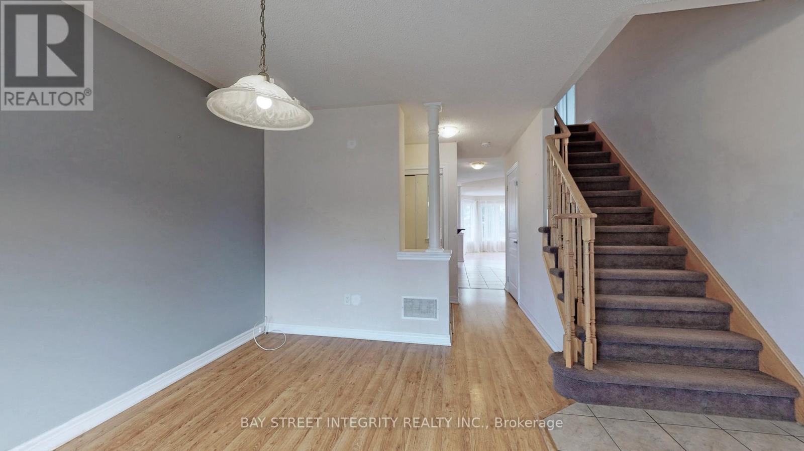 67 Sequin Drive, Richmond Hill, Ontario  L4E 0M4 - Photo 8 - N12504014