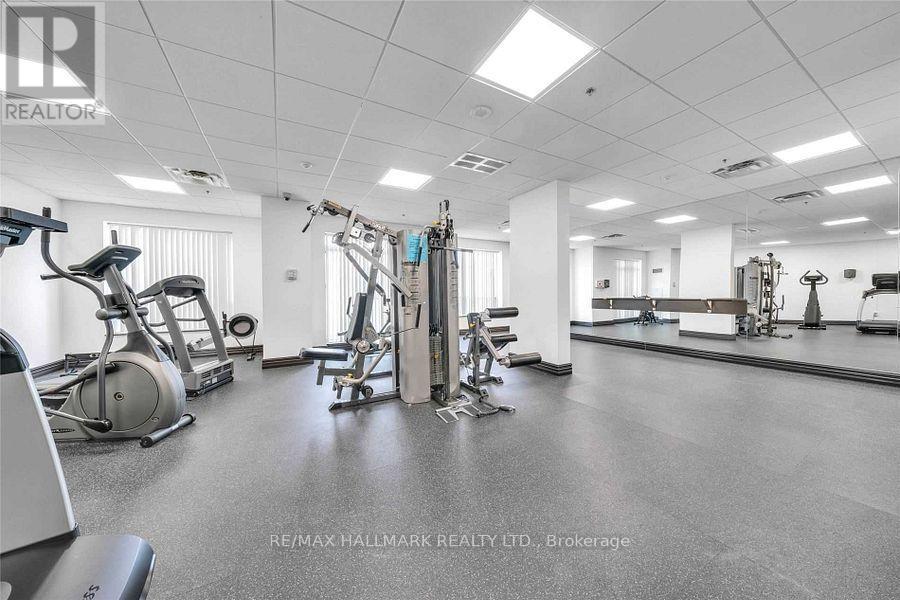 725 - 3 Ellesmere Street, Richmond Hill, Ontario  L4B 4N2 - Photo 3 - N12504050