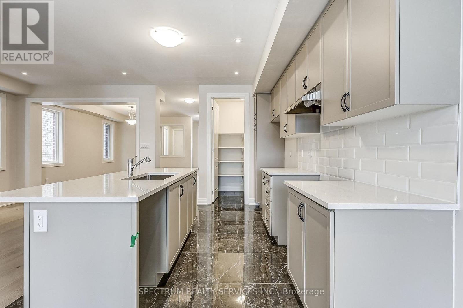 37 John Rolph Street, Markham, Ontario  L6B 1R8 - Photo 16 - N12504060