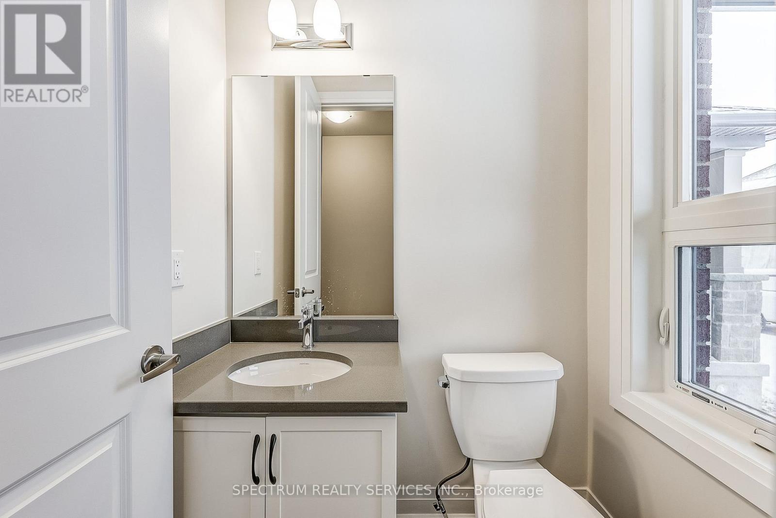 37 John Rolph Street, Markham, Ontario  L6B 1R8 - Photo 5 - N12504060