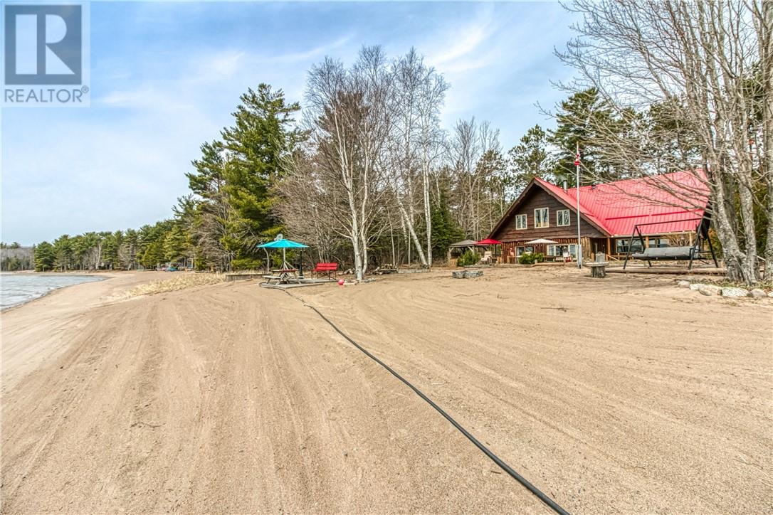 33 Dominion Park Drive, Thessalon, Ontario  P0R 1L0 - Photo 3 - 2125484