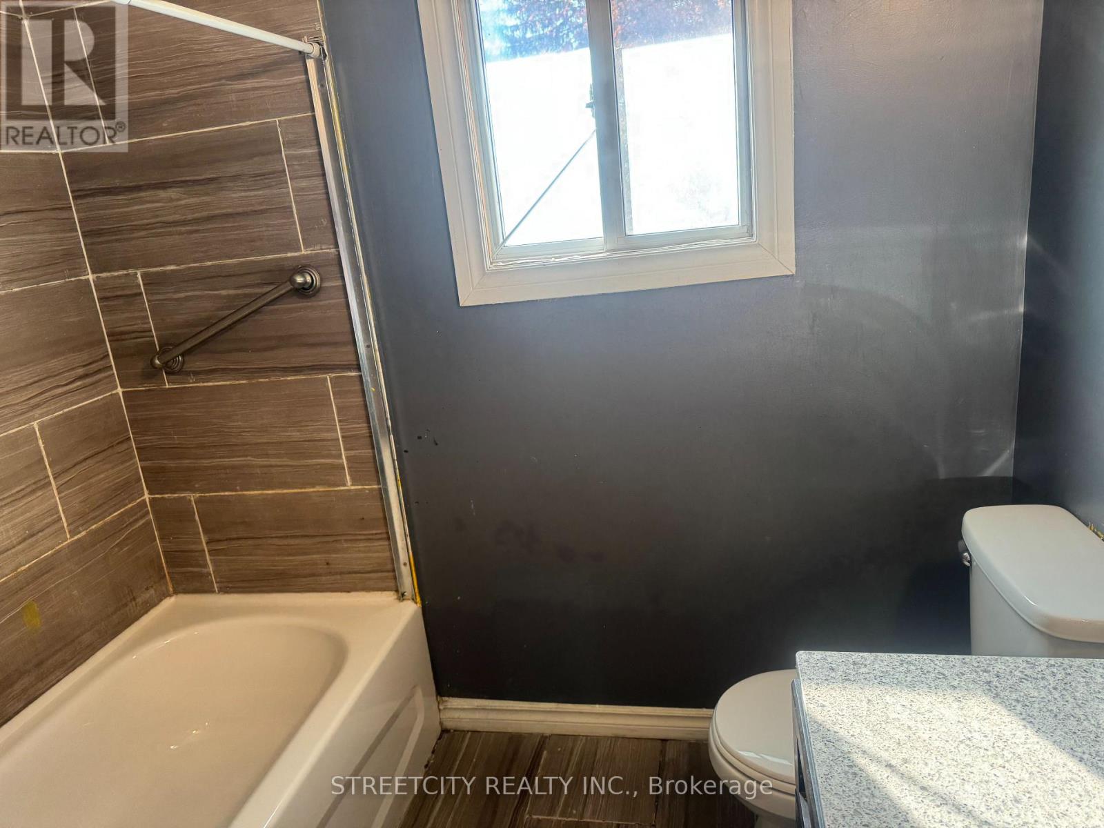 1331 Limberlost Road, London North, Ontario  N6G 2W4 - Photo 16 - X12503842