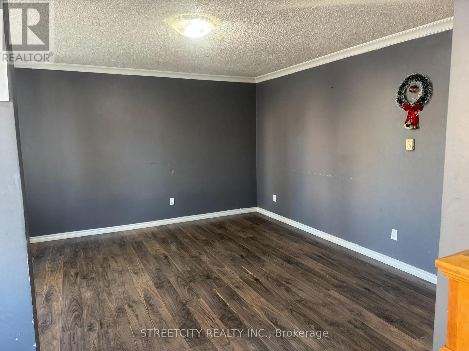 1331 Limberlost Road, London North, Ontario  N6G 2W4 - Photo 6 - X12503842