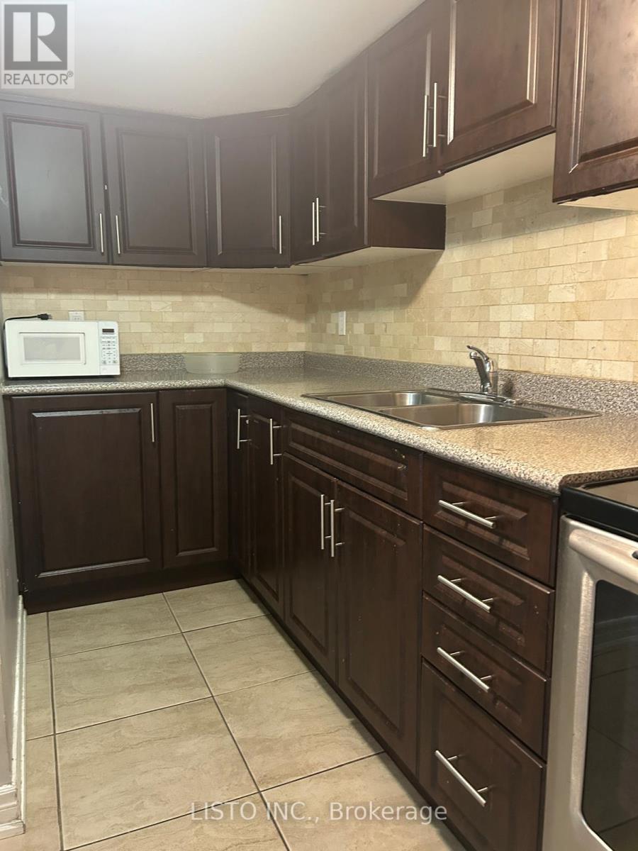 65 Warbler Circle, Toronto, Ontario  M1X 1V5 - Photo 28 - E12473892