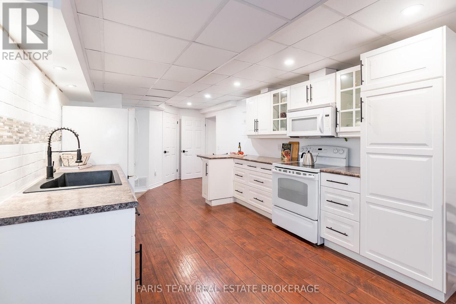 27 Garrett Crescent, Barrie (North Shore), Ontario  L4M 5K7 - Photo 31 - S12503782