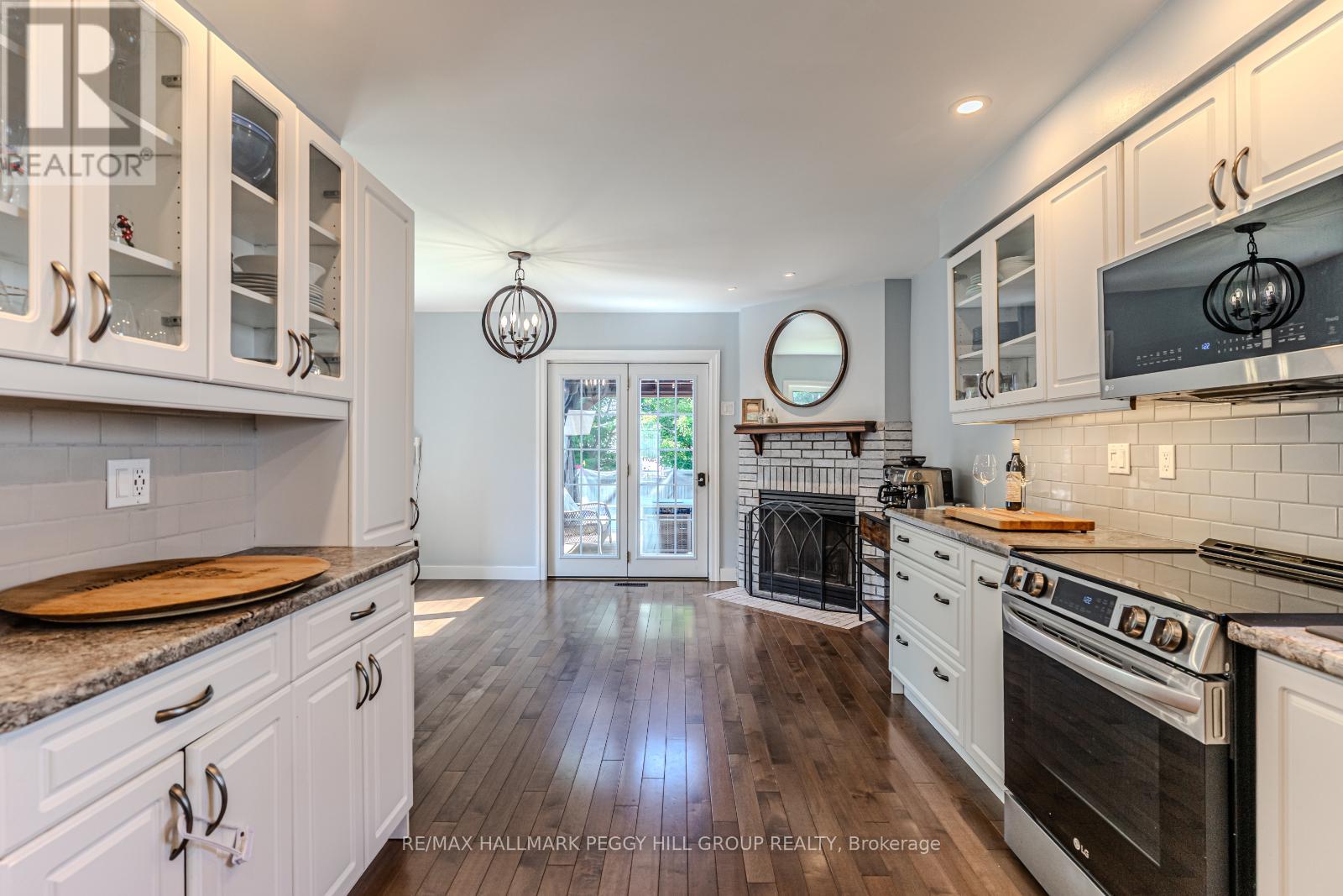 20 Pae Drive, Barrie (Painswick North), Ontario  L4N 7N7 - Photo 4 - S12503966