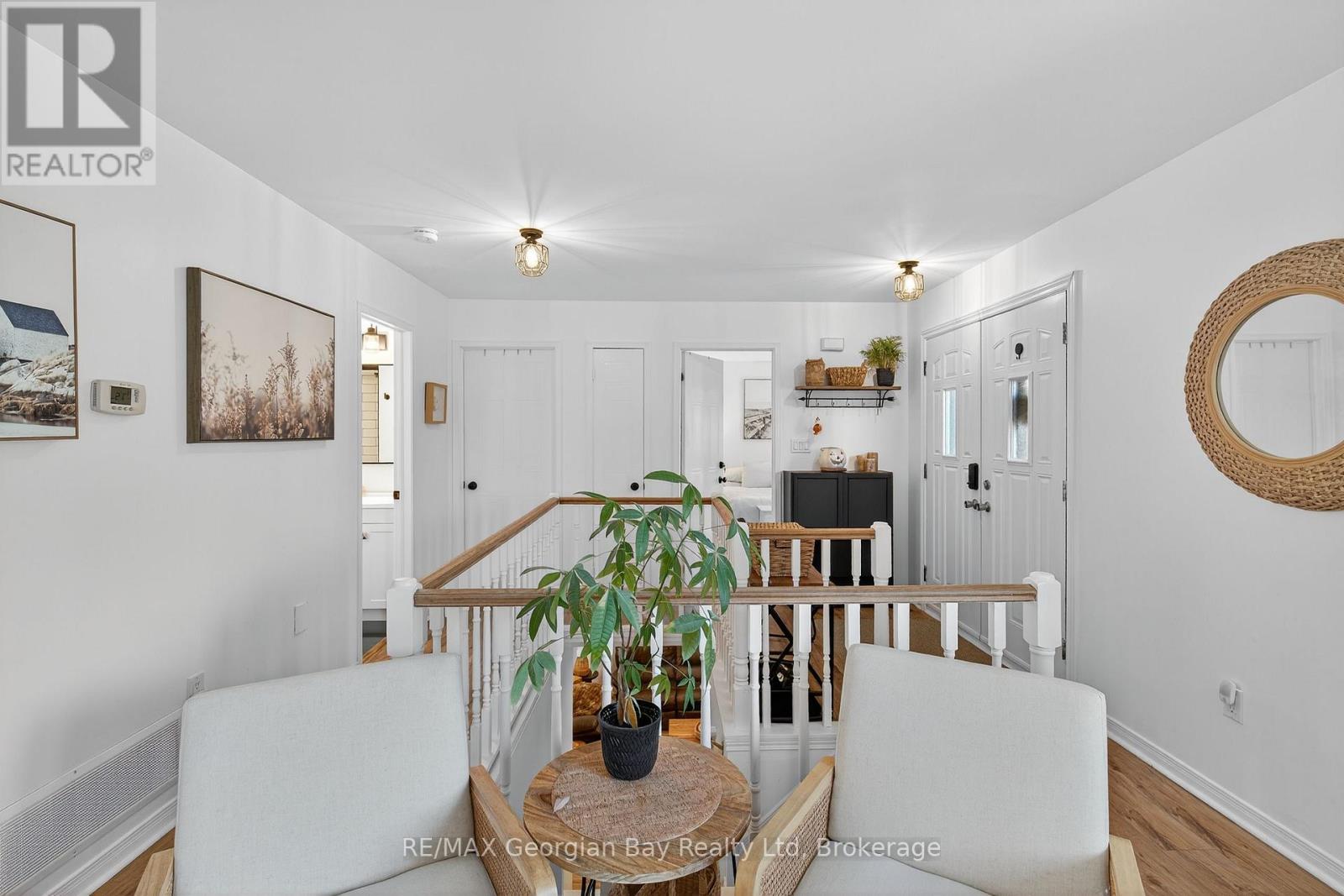 15 Lorne Avenue, Penetanguishene, Ontario  L9M 1B1 - Photo 13 - S12504148