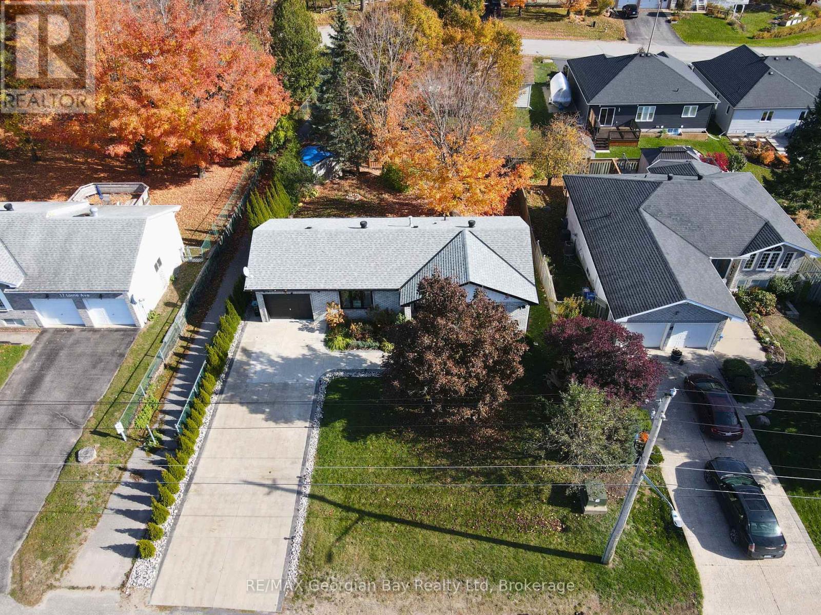 15 Lorne Avenue, Penetanguishene, Ontario  L9M 1B1 - Photo 38 - S12504148