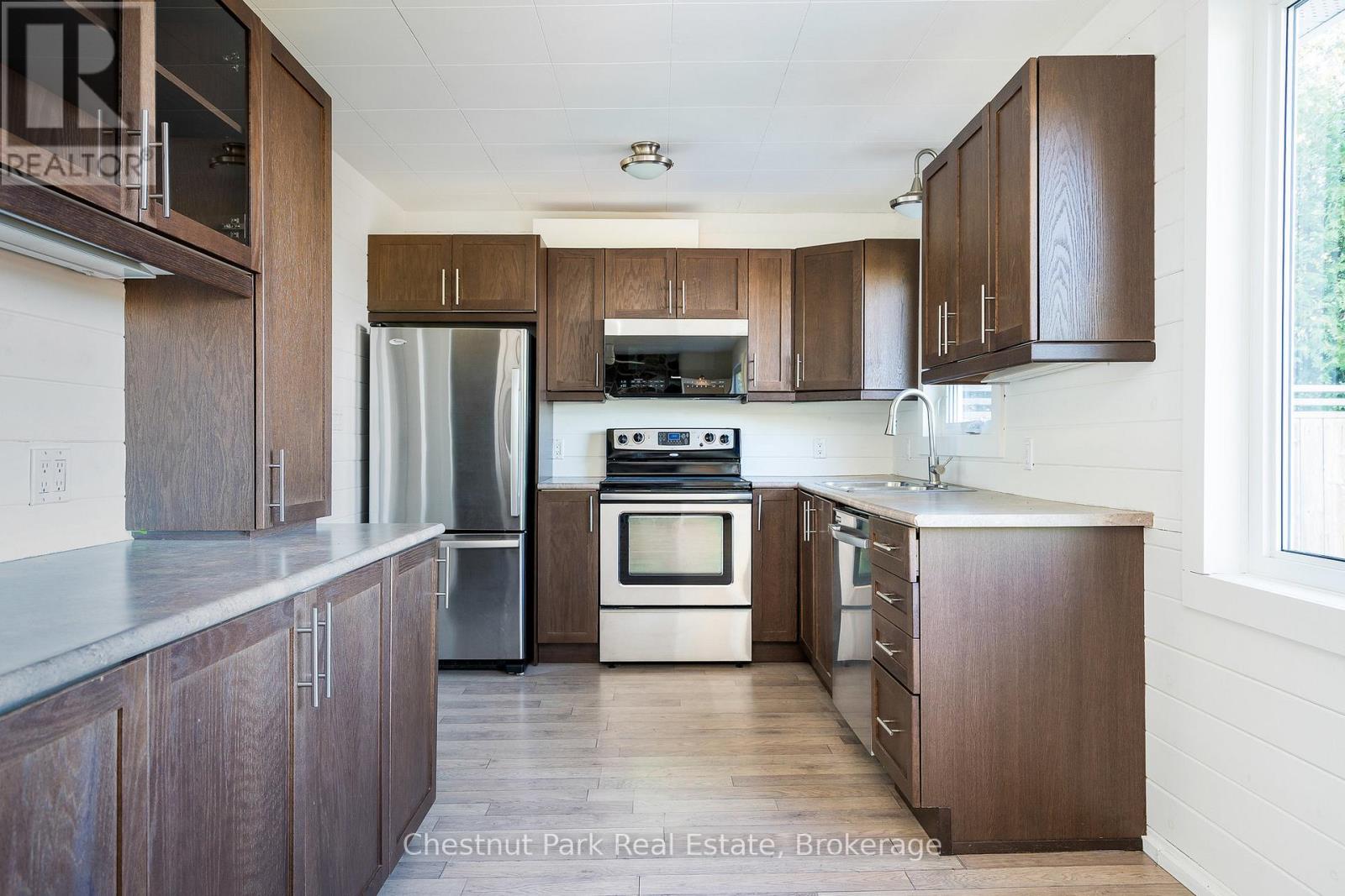 35 St. Clair Street, Collingwood, Ontario  L9Y 5N6 - Photo 28 - S12504204