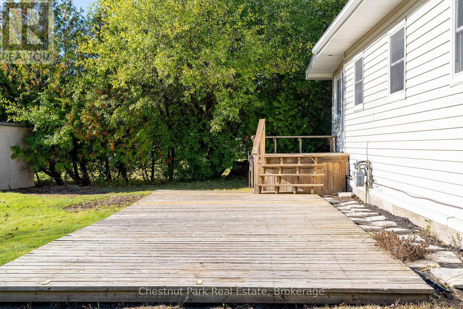 35 St. Clair Street, Collingwood, Ontario  L9Y 5N6 - Photo 6 - S12504204