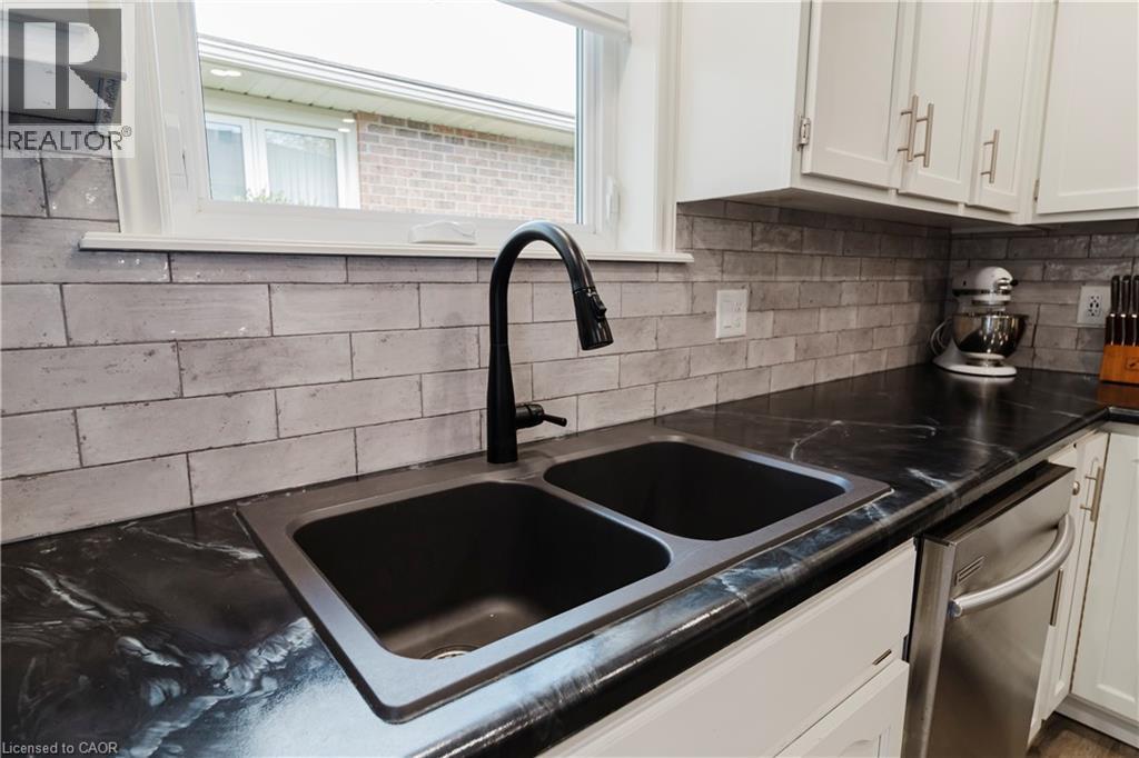 491 Appledale Crescent, Waterloo, Ontario  N2T 1V5 - Photo 13 - 40782531