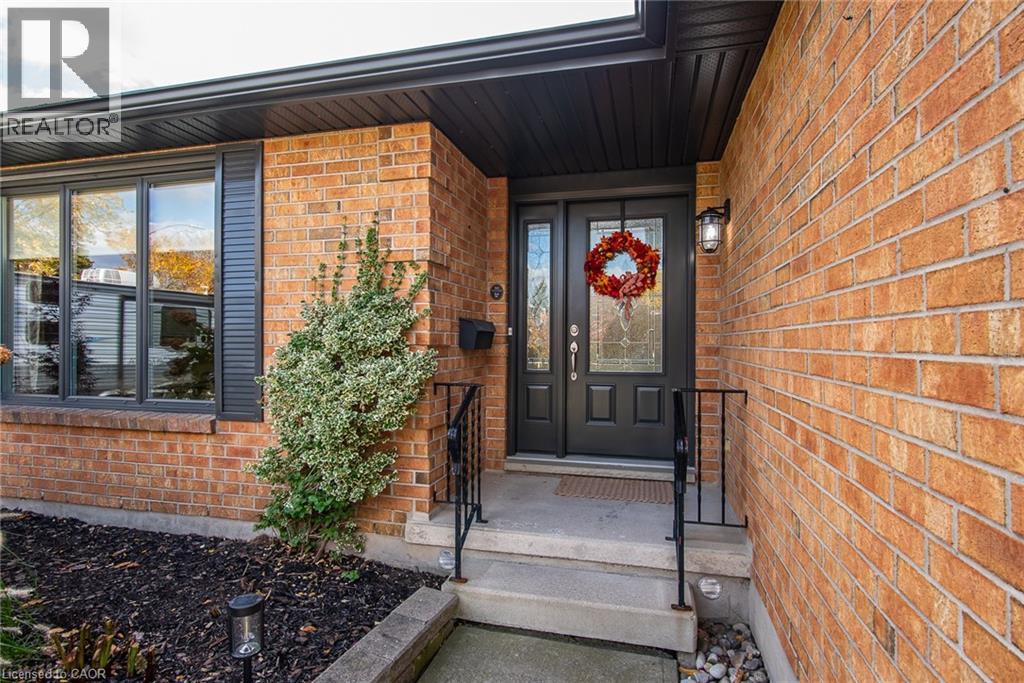 491 Appledale Crescent, Waterloo, Ontario  N2T 1V5 - Photo 3 - 40782531