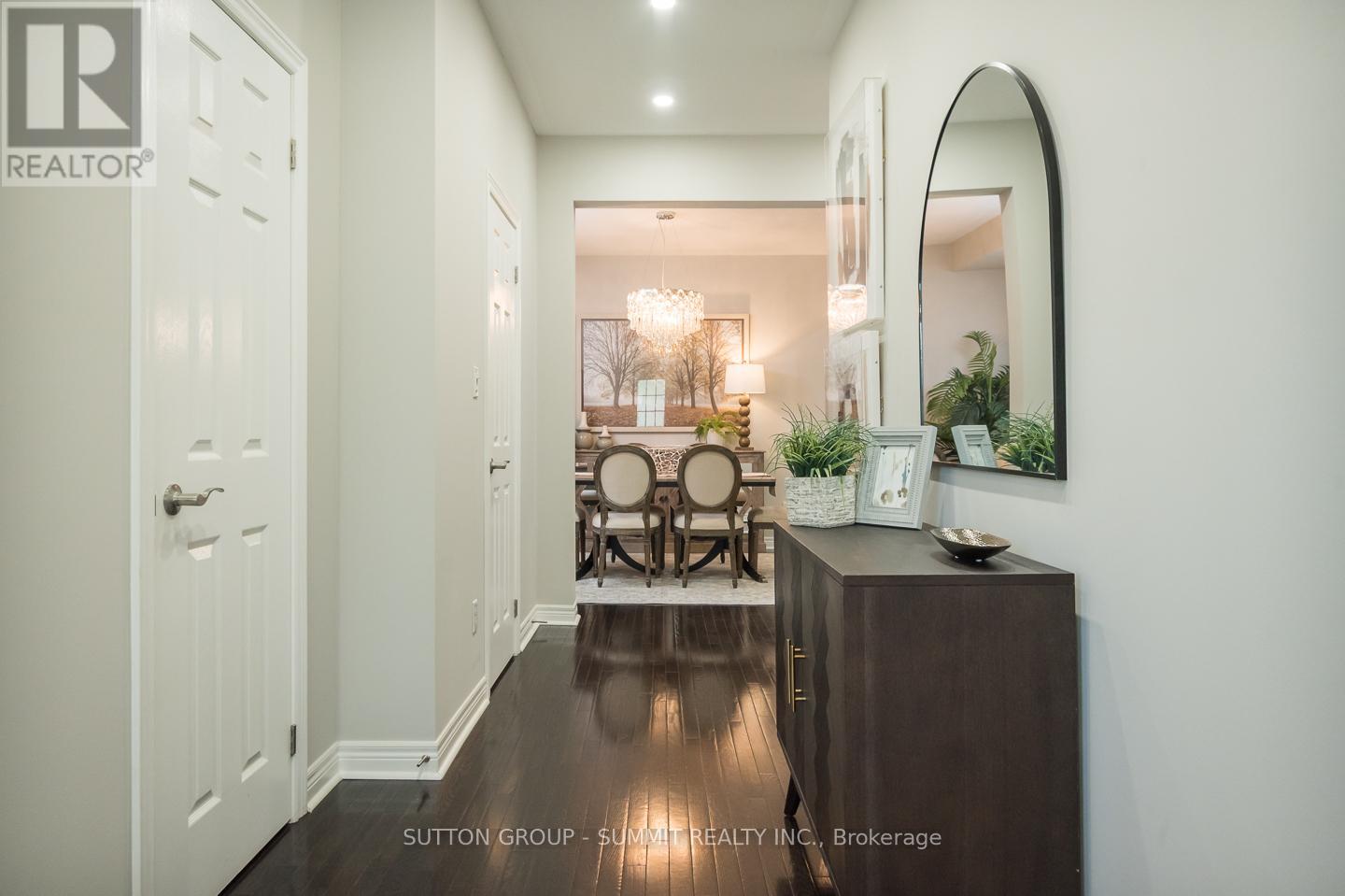 315 Bessborough Drive, Milton, Ontario  L9T 8P5 - Photo 5 - W12503394