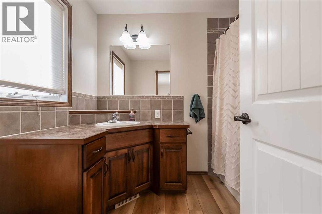 749 Northridge Street, Picture Butte, Alberta  T0K 1V0 - Photo 24 - A2267937