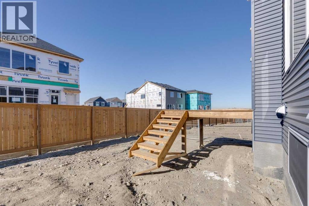 27 Lewiston Row Ne, Calgary, Alberta  T3P 2P2 - Photo 6 - A2257599