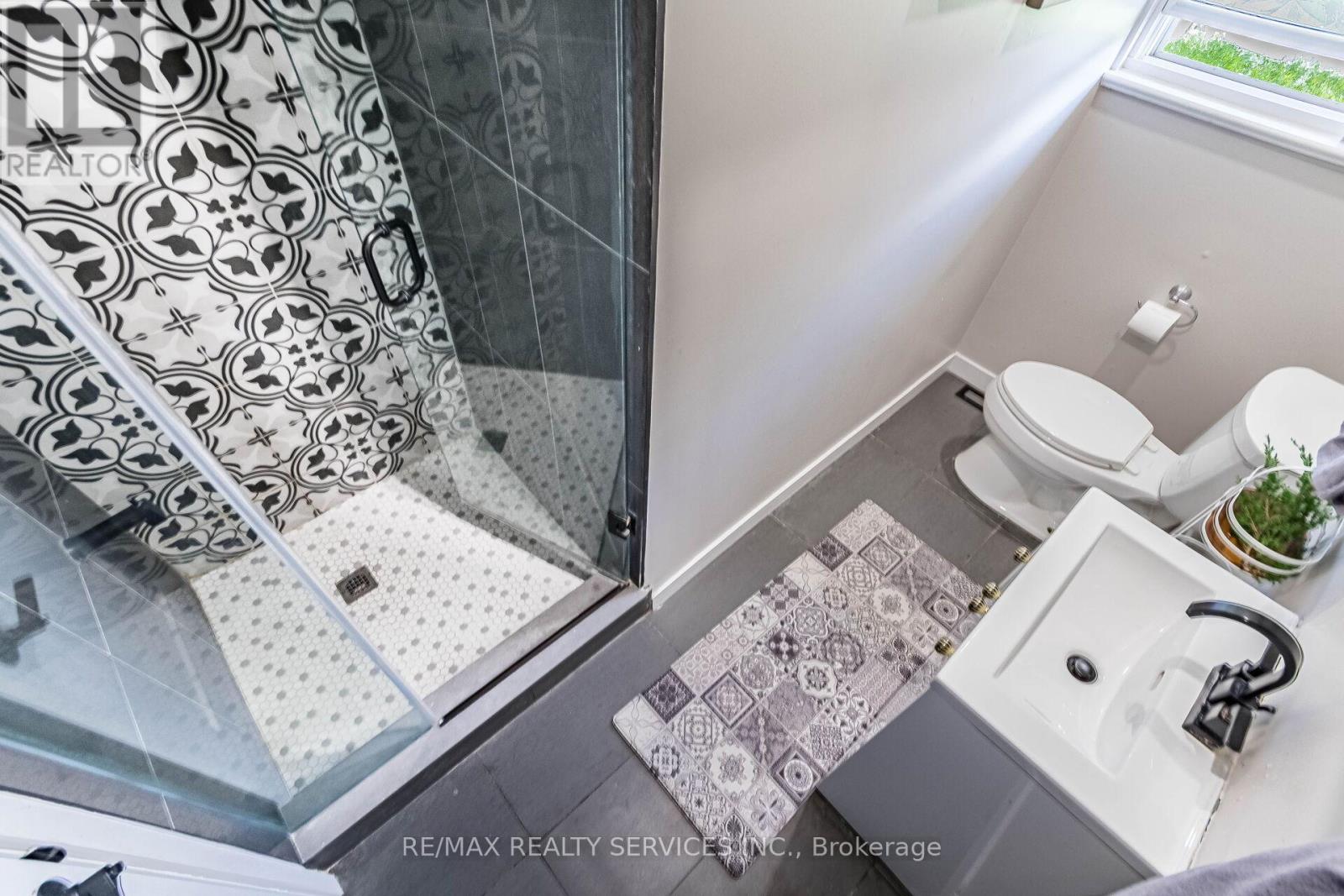 107 Weber Street S, Waterloo, Ontario N2J 2A4 - Photo 26 - X12467243