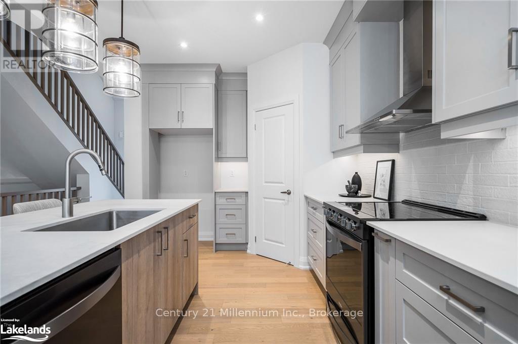 120 Schooners Lane, Blue Mountains, Ontario  N0H 2P0 - Photo 15 - X12504126