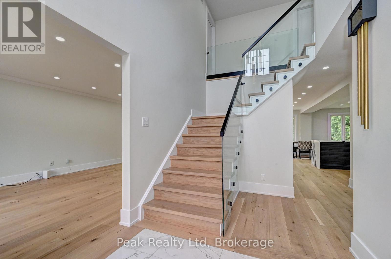 352 Stephanie Drive, Guelph, Ontario  N1K 1R3 - Photo 5 - X12504140