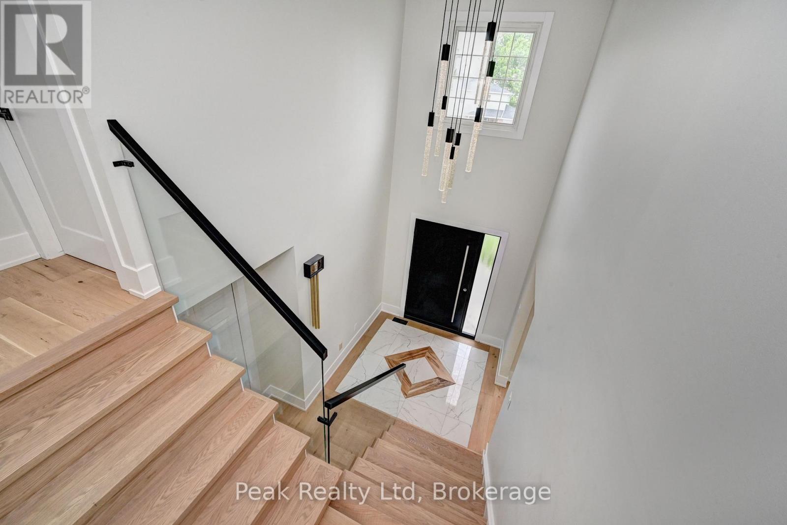 352 Stephanie Drive, Guelph, Ontario  N1K 1R3 - Photo 6 - X12504140