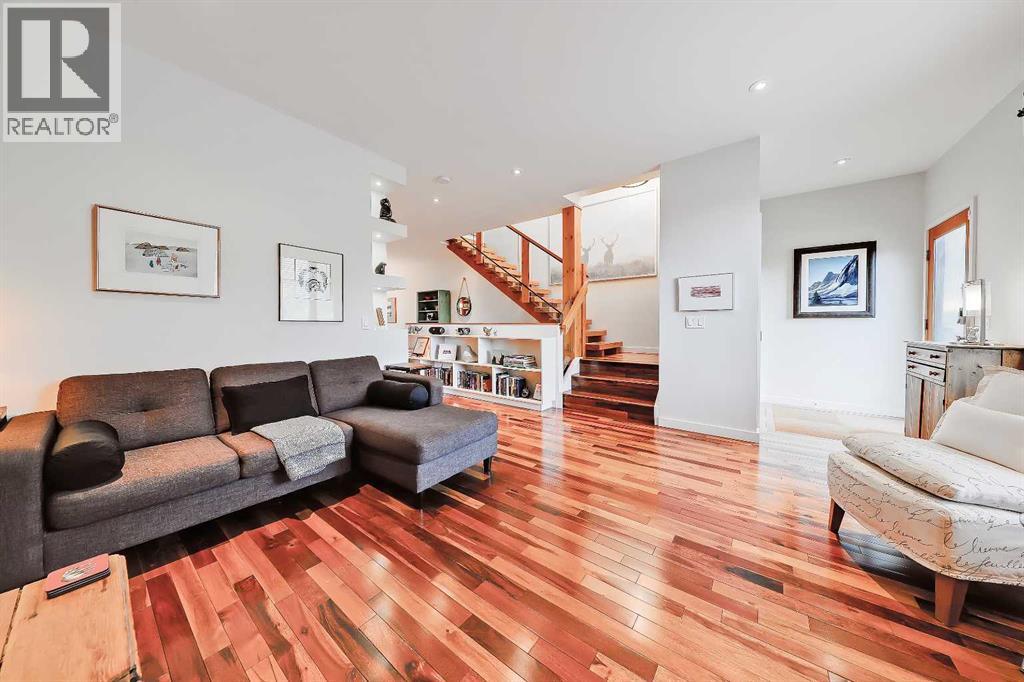 933 29 Street Nw, Calgary, Alberta  T2N 2T6 - Photo 4 - A2257991