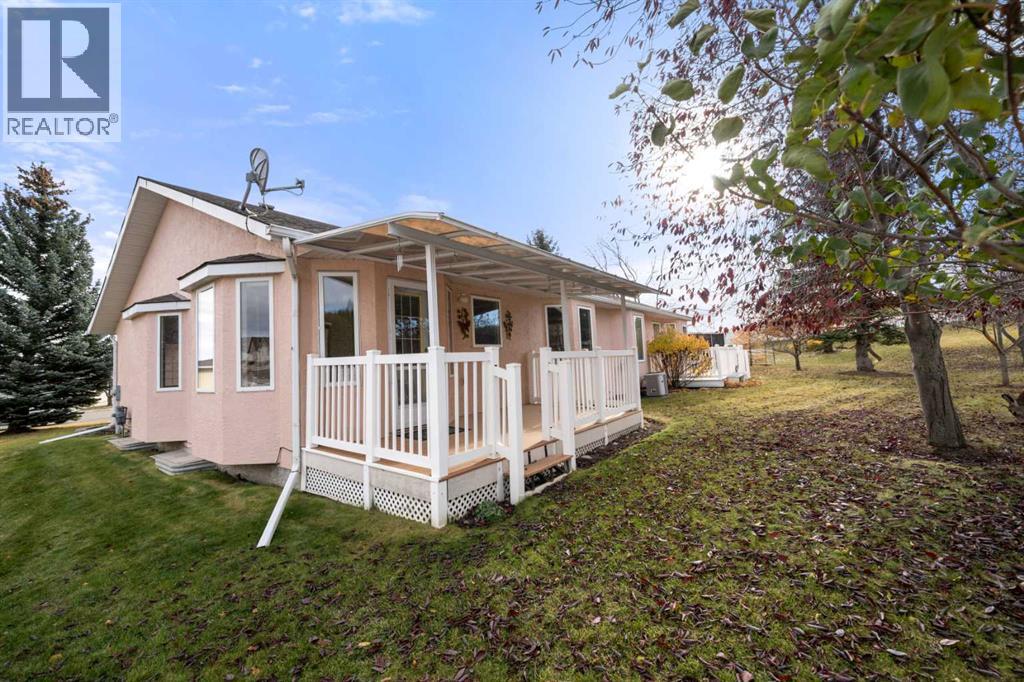 634 Sheep River Mews, Okotoks, Alberta  T1S 1S5 - Photo 11 - A2267612