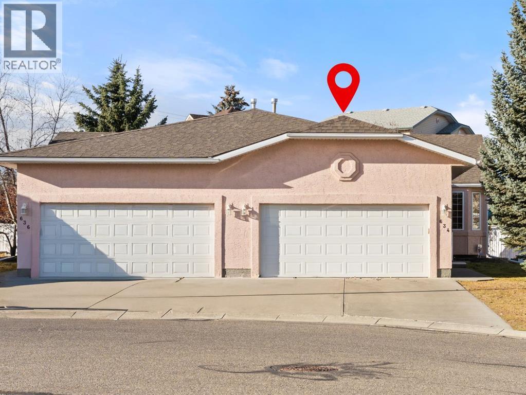 634 Sheep River Mews, Okotoks, Alberta  T1S 1S5 - Photo 2 - A2267612