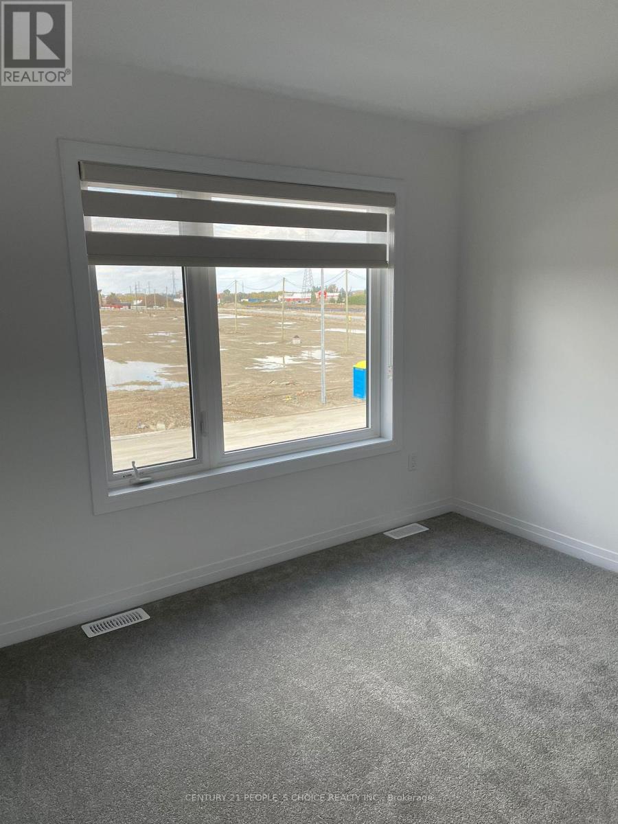 937 Douro Street, Stratford, Ontario  N5A 0M3 - Photo 16 - X12482352