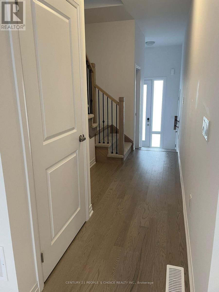 913 Douro Street, Stratford, Ontario  N5A 0M3 - Photo 8 - X12483932