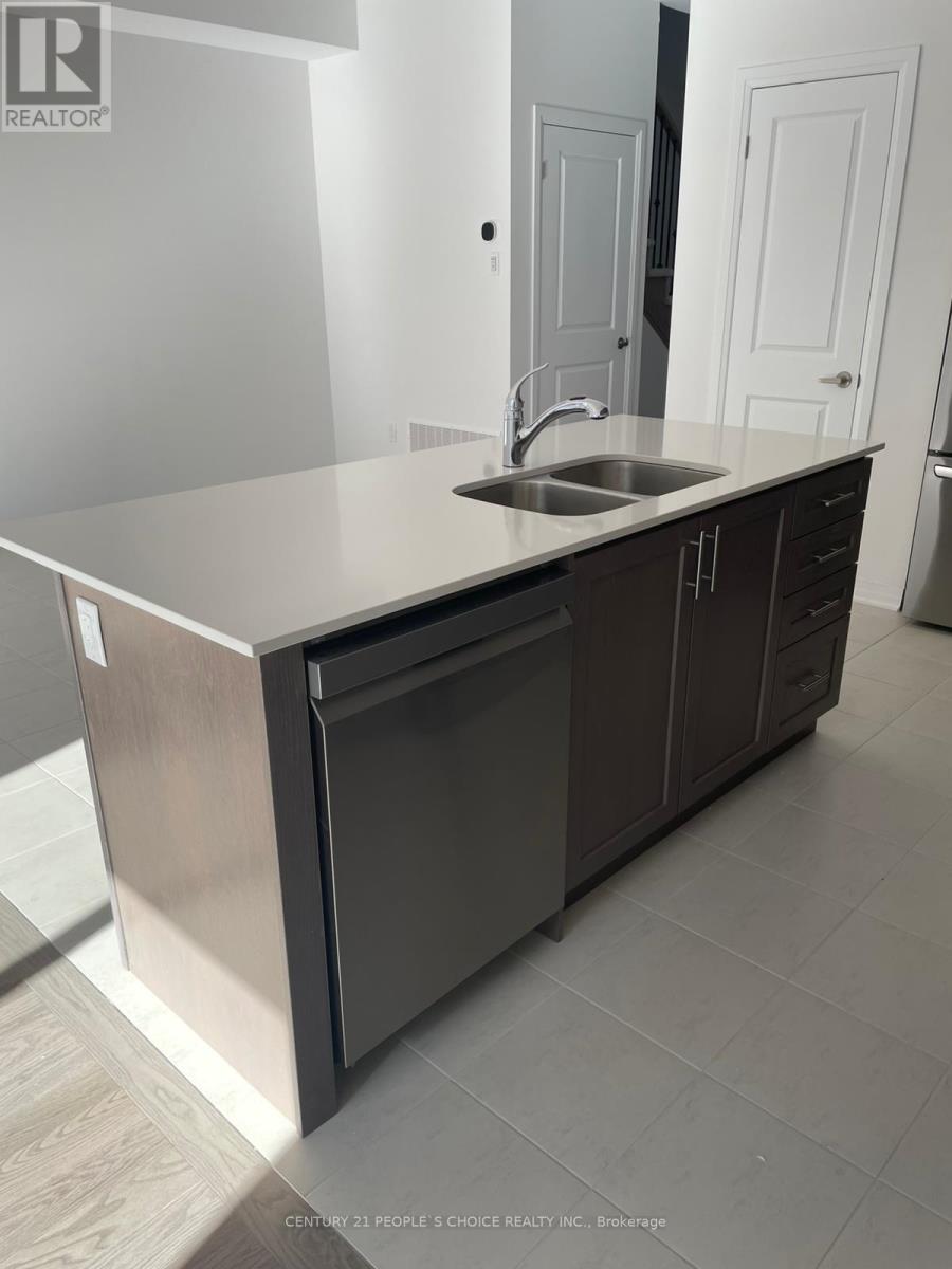 913 Douro Street, Stratford, Ontario  N5A 0M3 - Photo 5 - X12483932