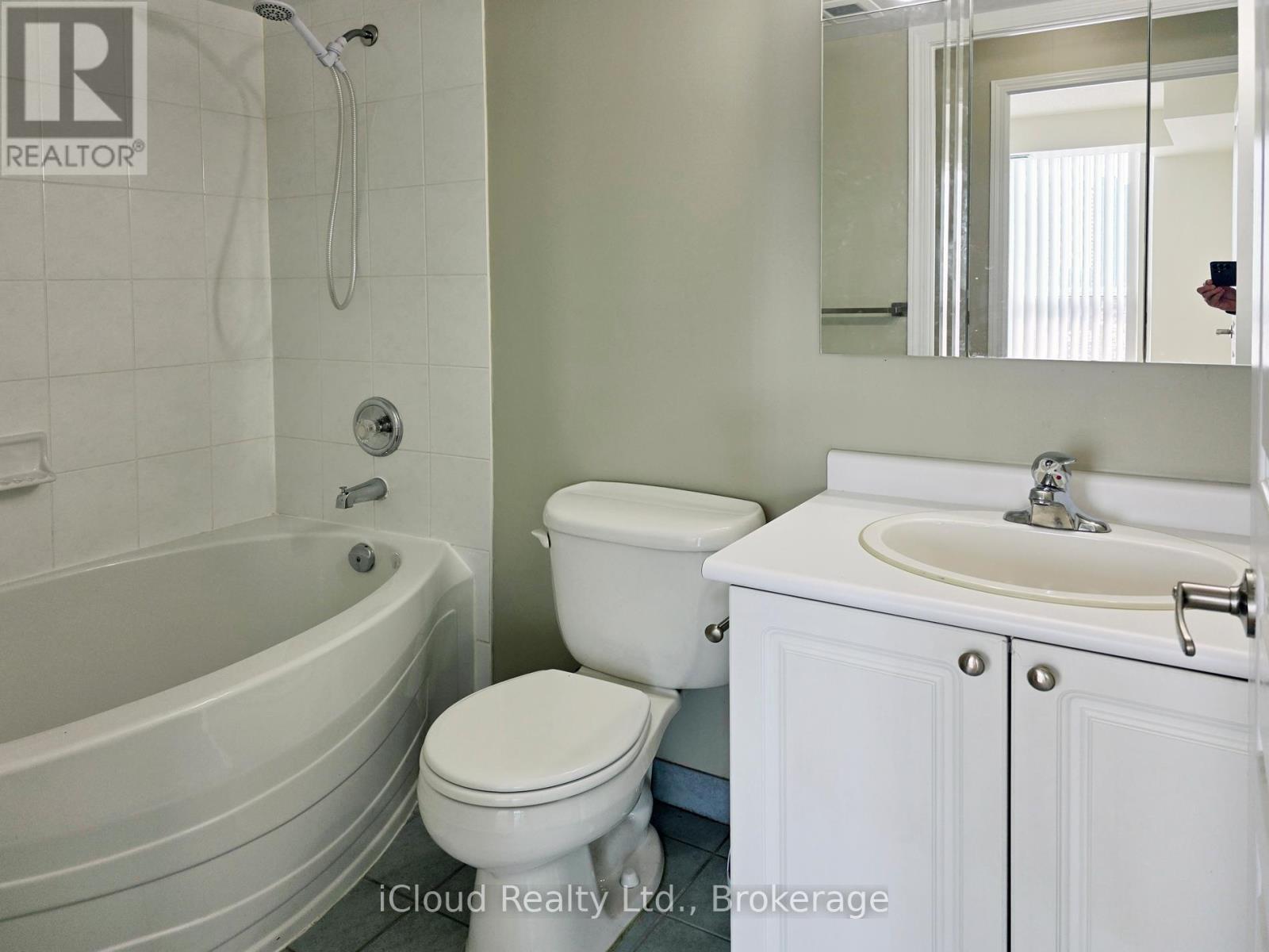 1007 - 2585 Erin Centre Boulevard, Mississauga, Ontario  L5M 5Z2 - Photo 11 - W12503772