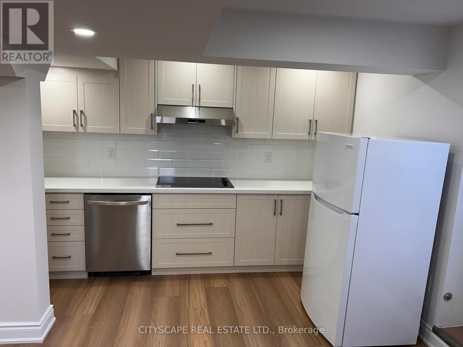 Bsmt - 969 Transom Crescent, Milton, Ontario  L9T 8J3 - Photo 5 - W12503774