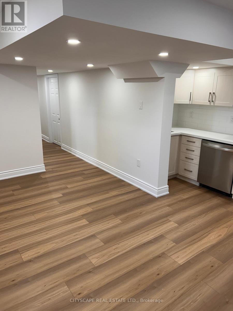 Bsmt - 969 Transom Crescent, Milton, Ontario  L9T 8J3 - Photo 6 - W12503774