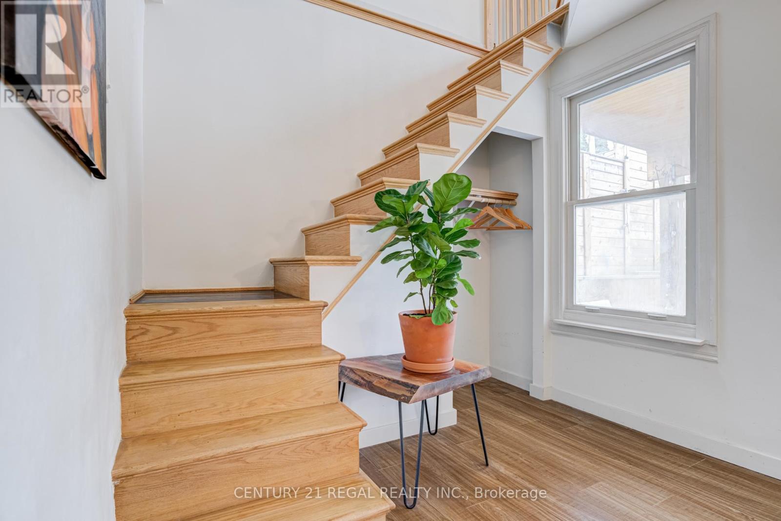 379 Silverthorn Avenue, Toronto, Ontario  M6M 3H1 - Photo 22 - W12503786