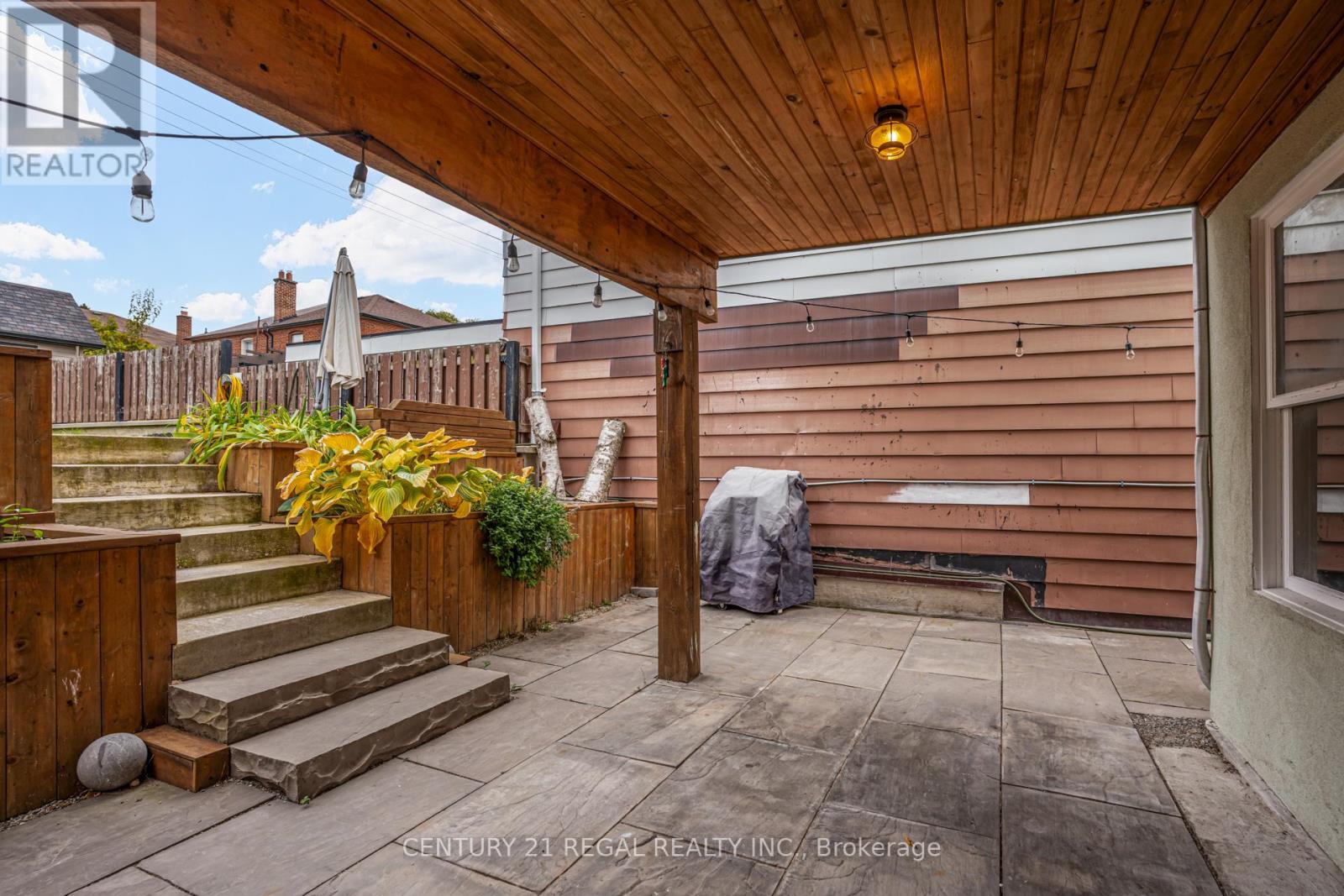 379 Silverthorn Avenue, Toronto, Ontario  M6M 3H1 - Photo 29 - W12503786