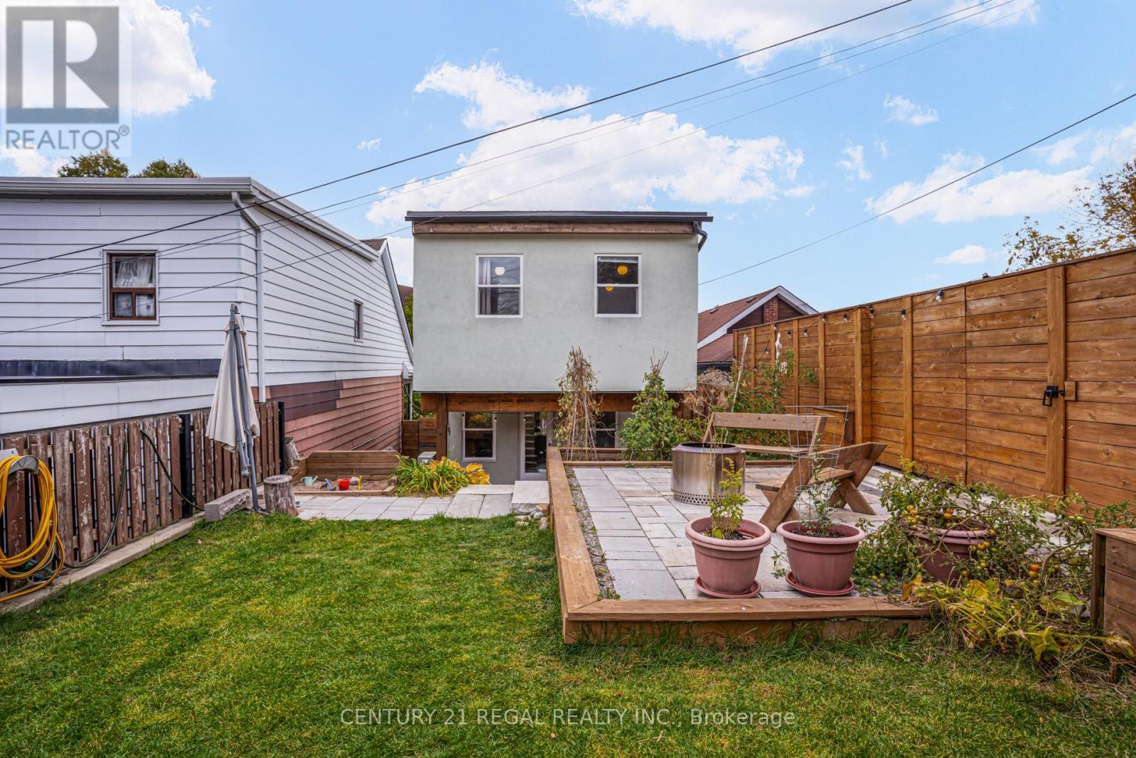 379 Silverthorn Avenue, Toronto, Ontario  M6M 3H1 - Photo 32 - W12503786