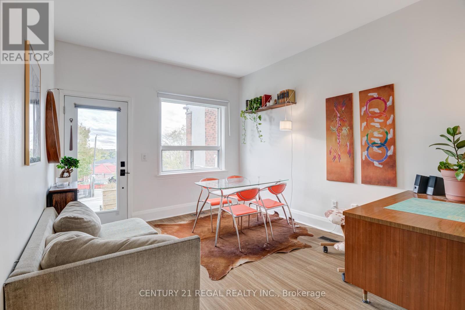 379 Silverthorn Avenue, Toronto, Ontario  M6M 3H1 - Photo 7 - W12503786