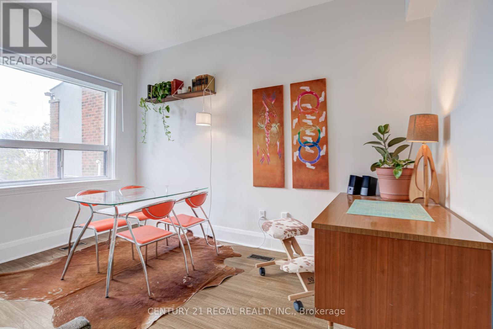 379 Silverthorn Avenue, Toronto, Ontario  M6M 3H1 - Photo 8 - W12503786