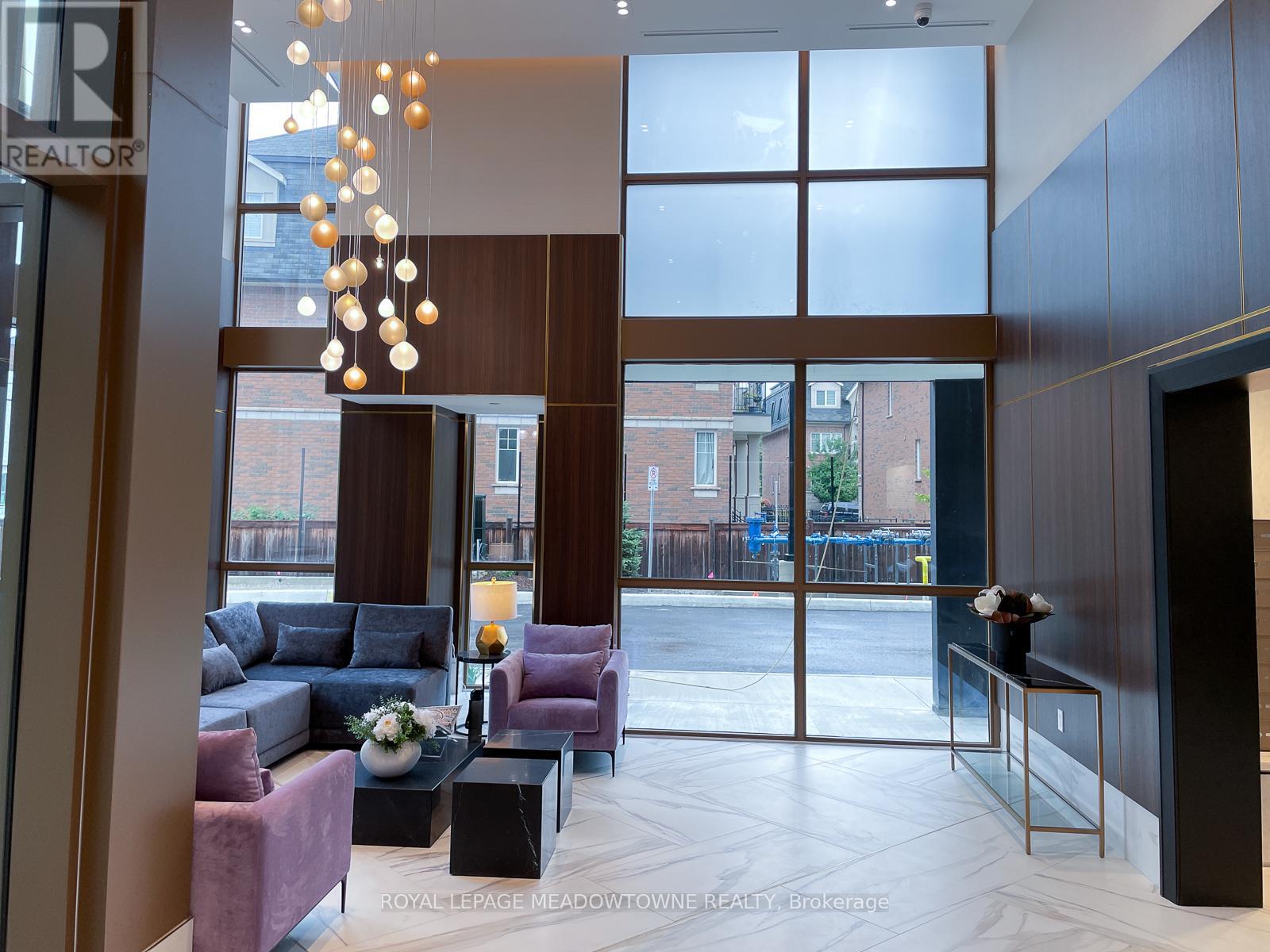 201 - 2343 Khalsa Gate, Oakville, Ontario  L6M 5R6 - Photo 2 - W12503838