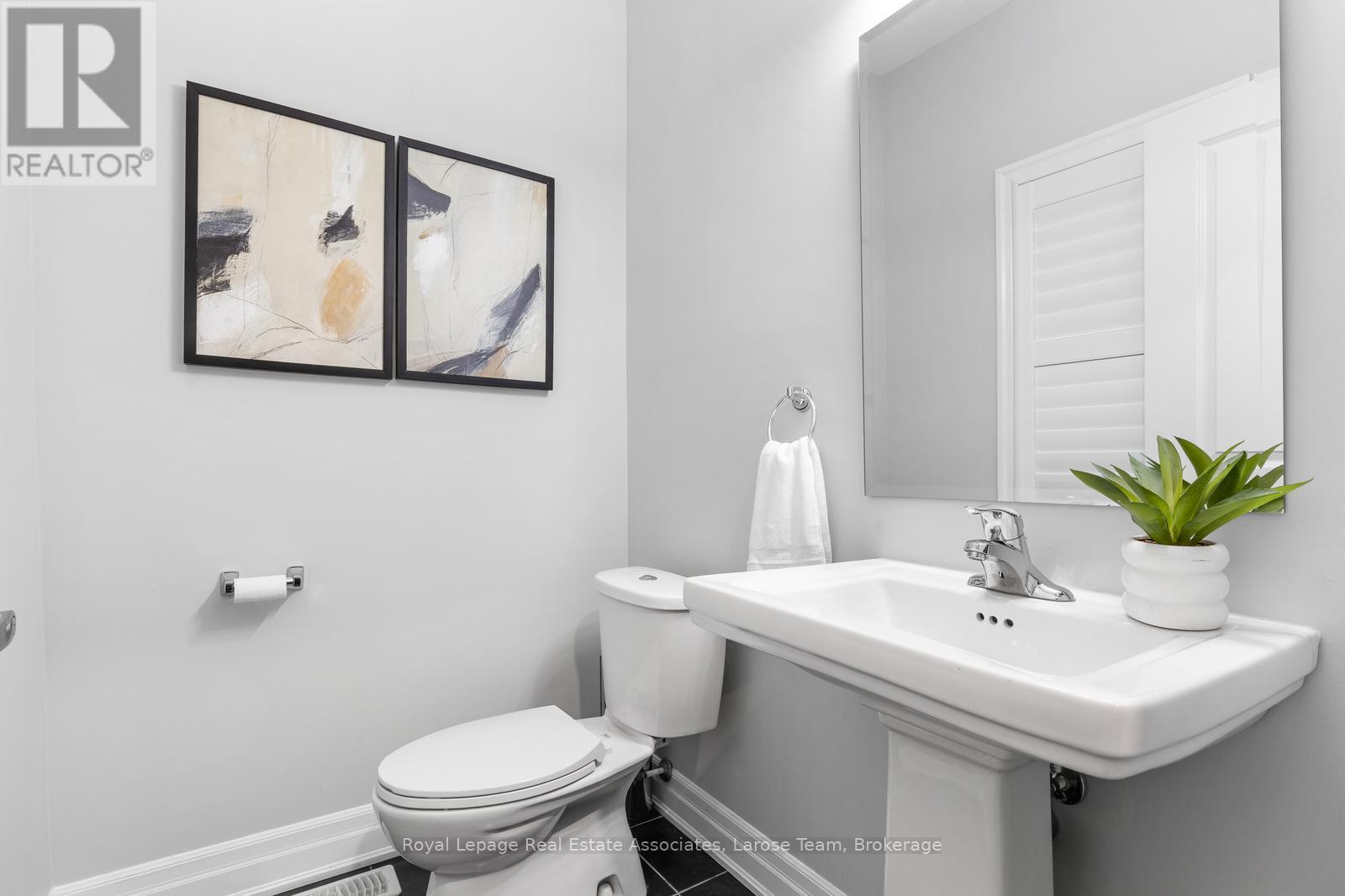 26 Perdita Road, Brampton, Ontario  L6Y 6B3 - Photo 6 - W12503874