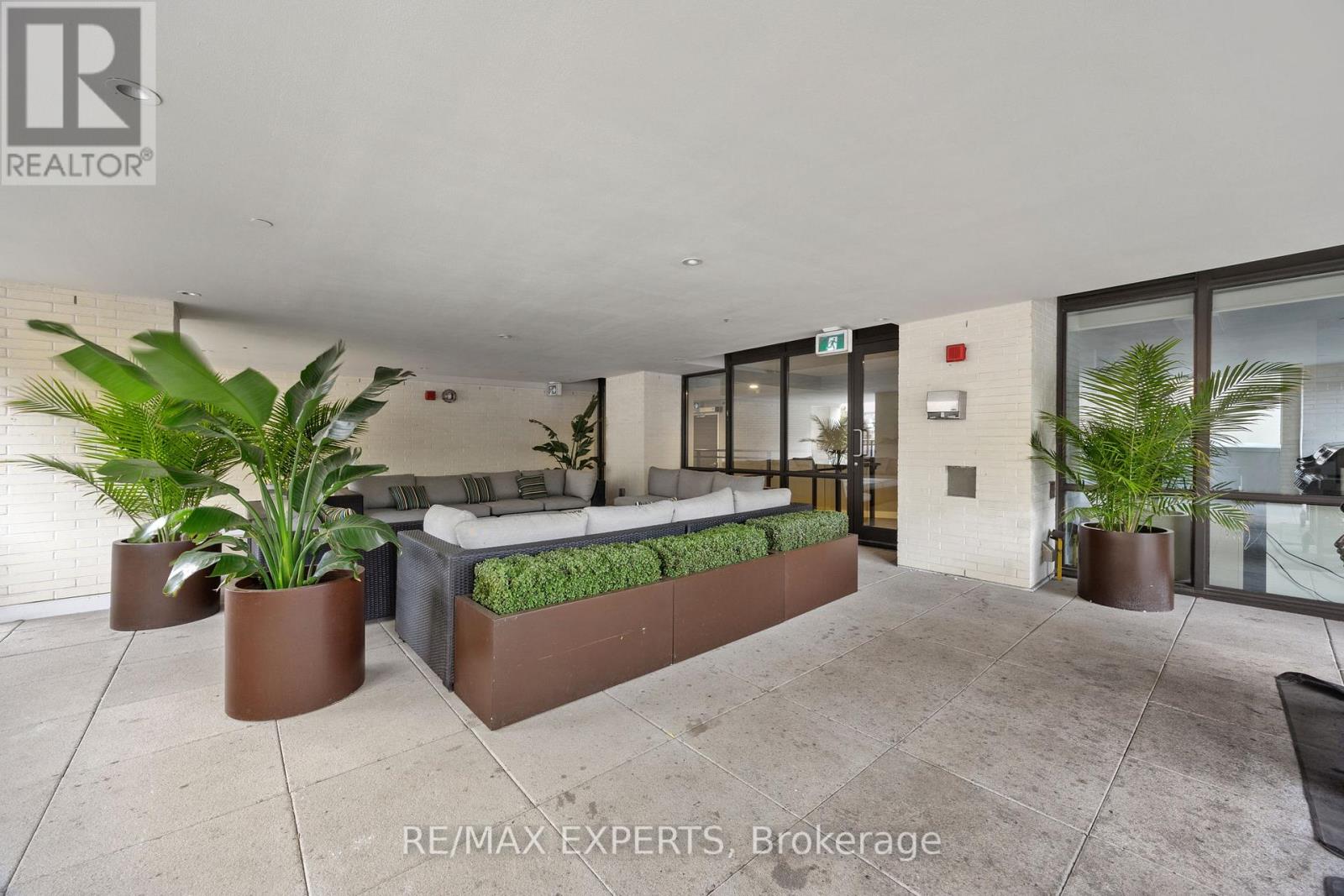 512 - 1990 Bloor Street W, Toronto, Ontario  M6P 3L1 - Photo 26 - W12503906