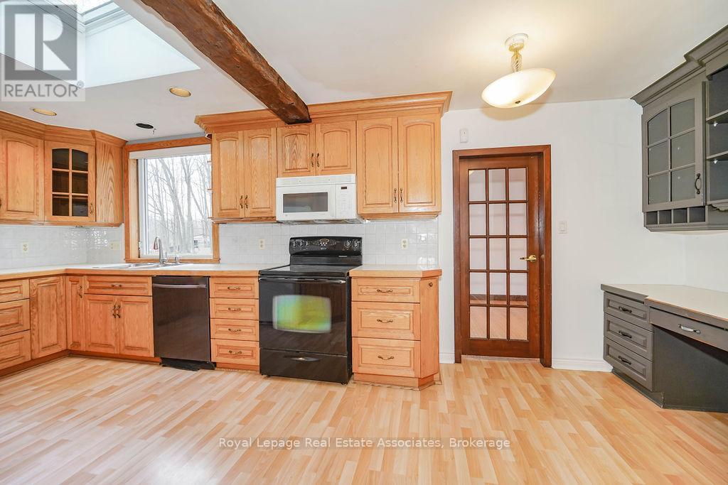 3364 Burnhamthorpe Road W, Oakville, Ontario  L6M 4H2 - Photo 20 - W12503916