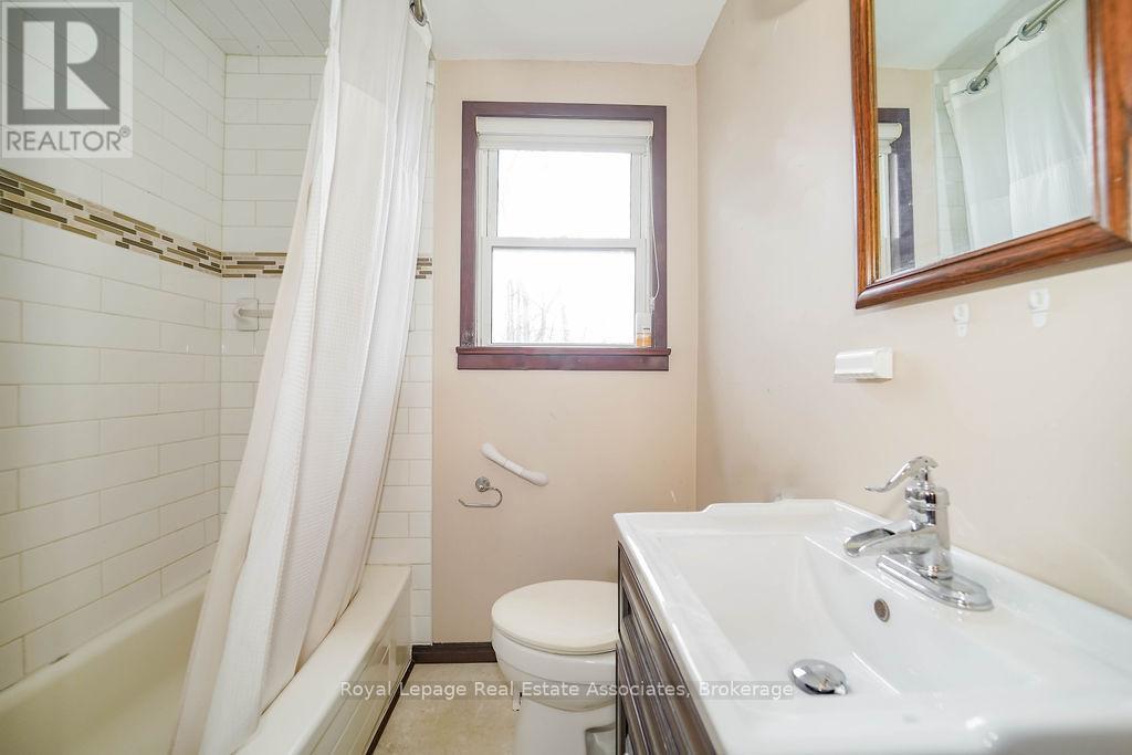 3364 Burnhamthorpe Road W, Oakville, Ontario  L6M 4H2 - Photo 28 - W12503916