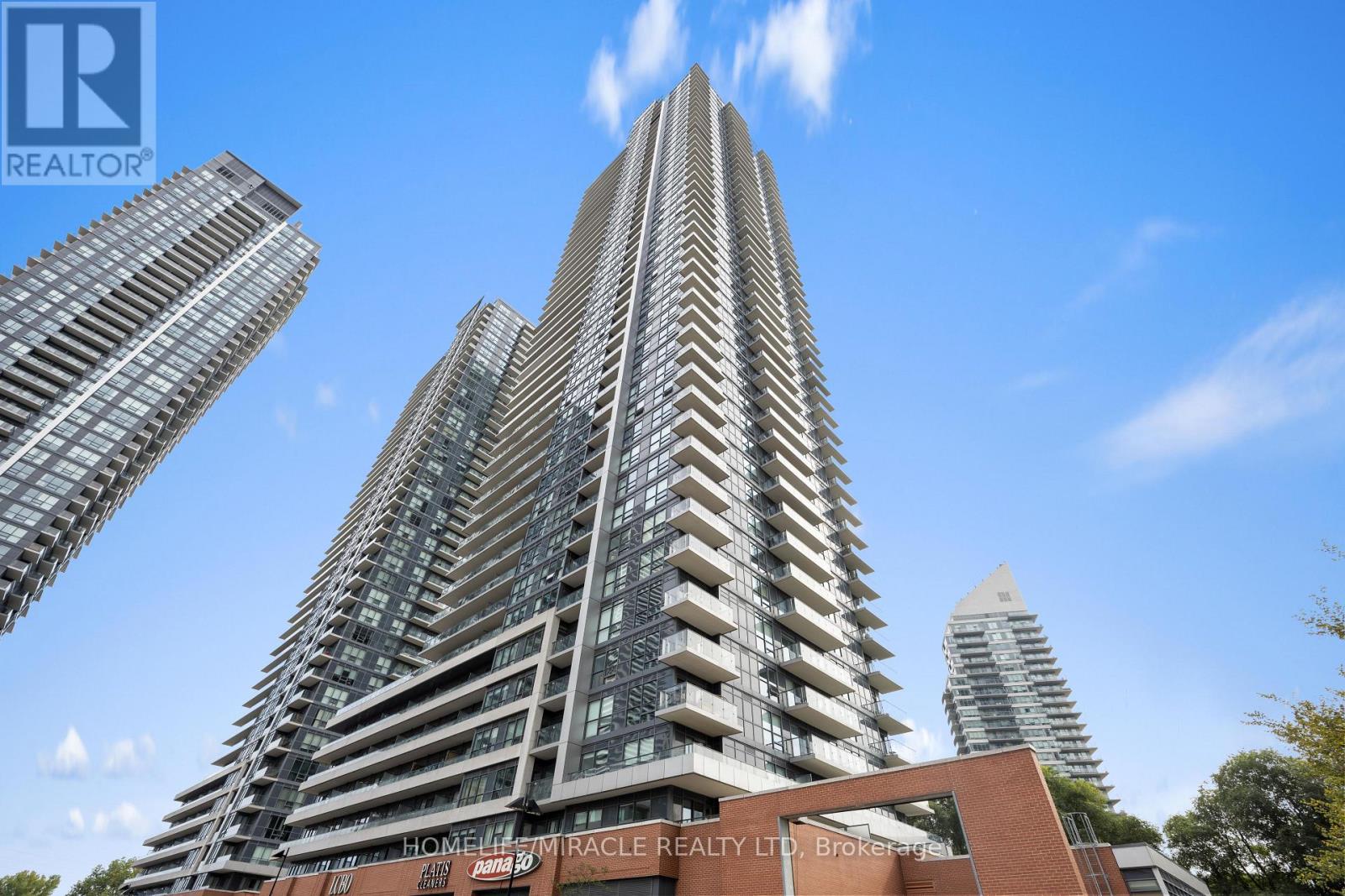 2004 - 2220 LAKESHORE BOULEVARD W, Toronto, Ontario