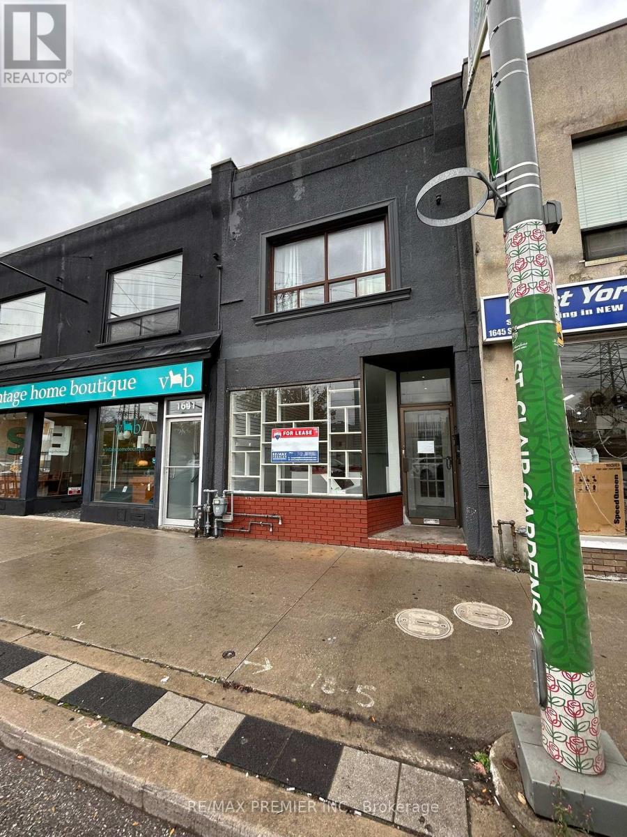 101 - 1643 ST CLAIR AVENUE W, Toronto, Ontario