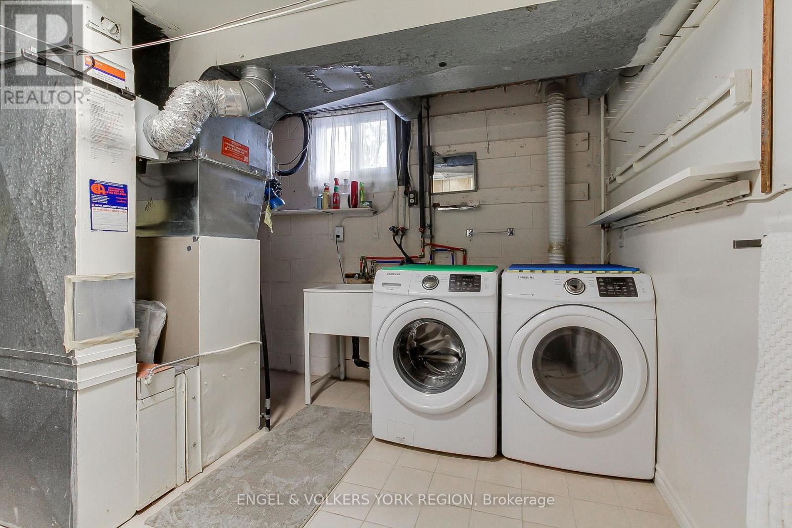 234 Maple Leaf Drive, Toronto, Ontario  M6L 1P1 - Photo 44 - W12503992