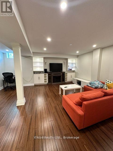 4681 Tassie Road, Burlington, Ontario  L7M 0K5 - Photo 2 - W12504040