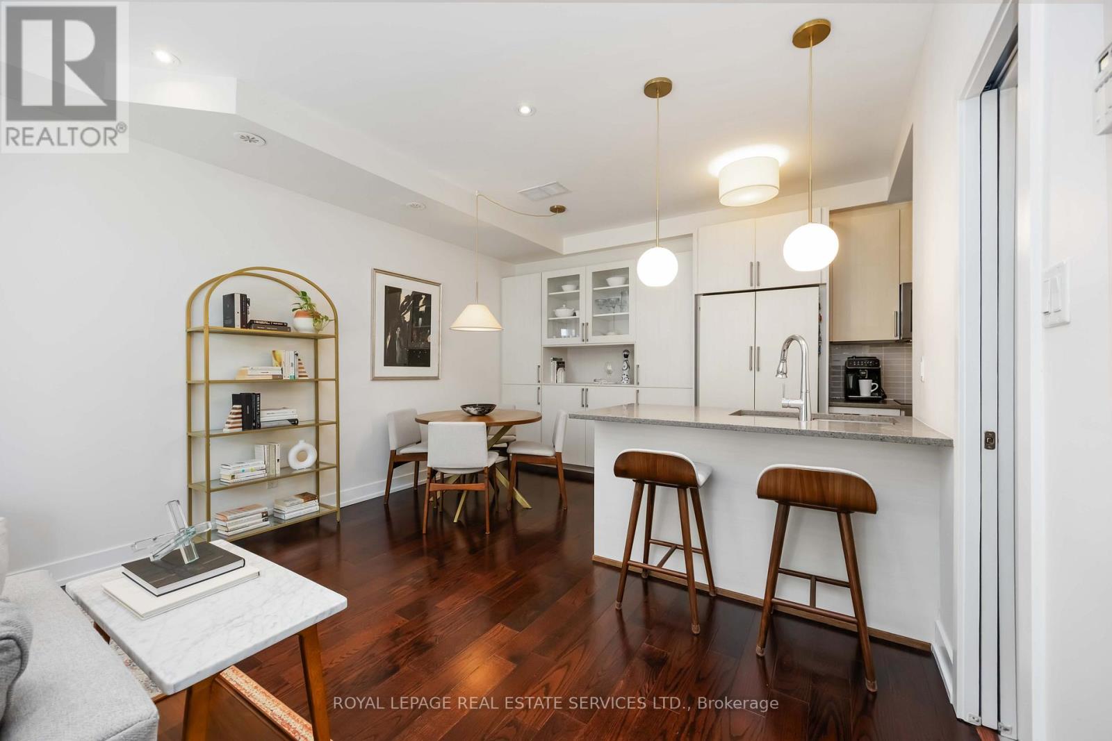 212 Brandon Avenue, Toronto, Ontario  M6H 0C5 - Photo 12 - W12504082