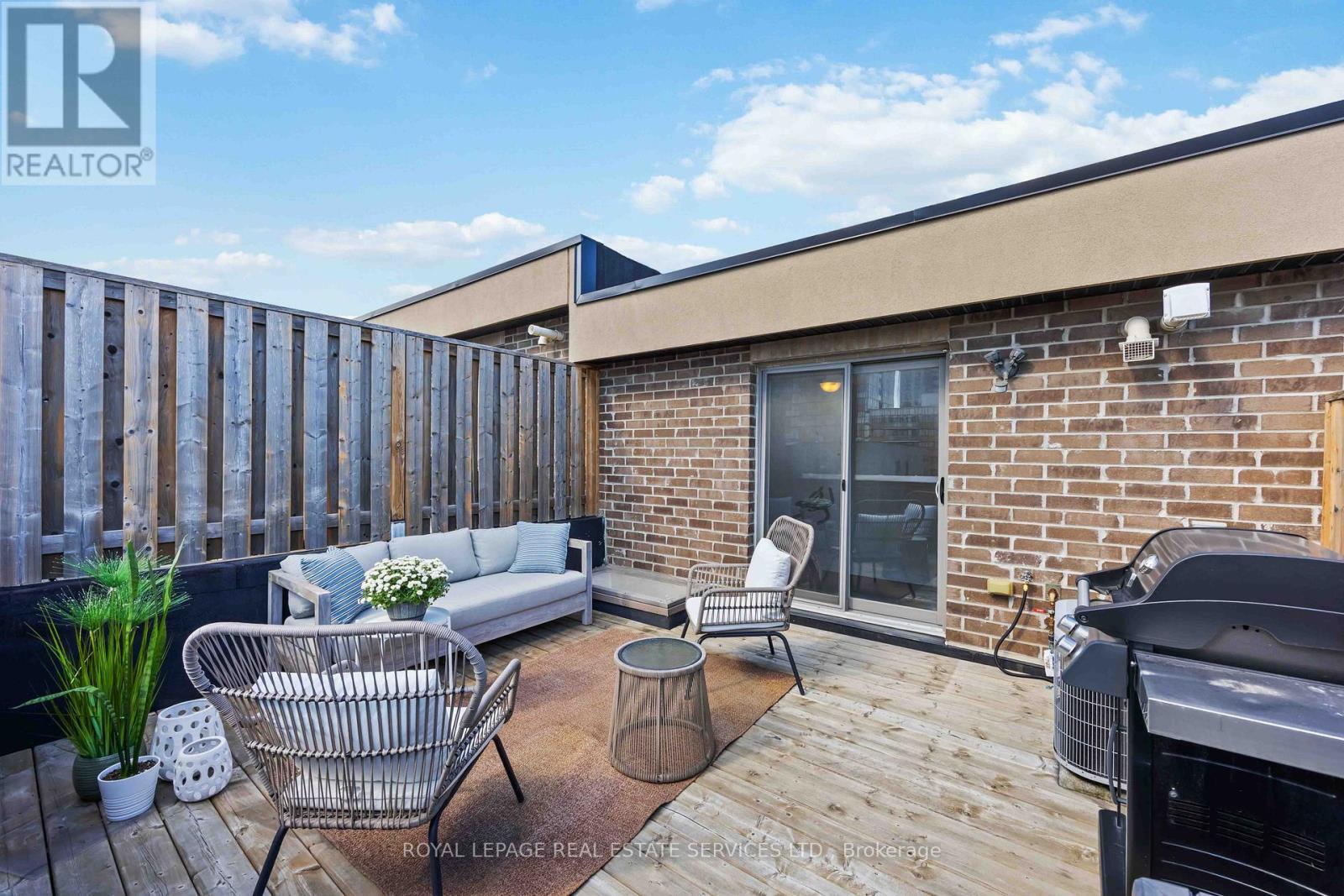 212 Brandon Avenue, Toronto, Ontario  M6H 0C5 - Photo 33 - W12504082