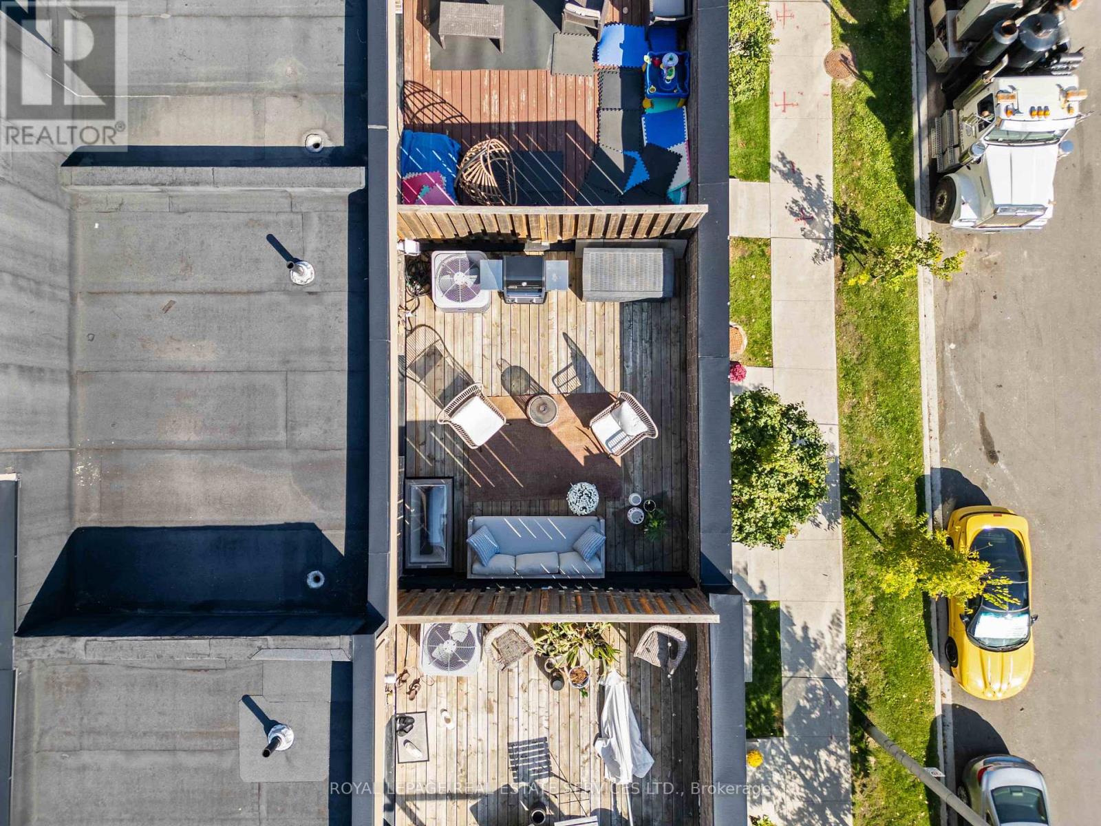 212 Brandon Avenue, Toronto, Ontario  M6H 0C5 - Photo 37 - W12504082